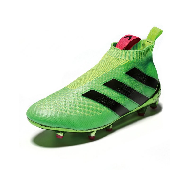 scarpe da calcio verdi