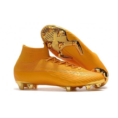scarpe da calcio dorate
